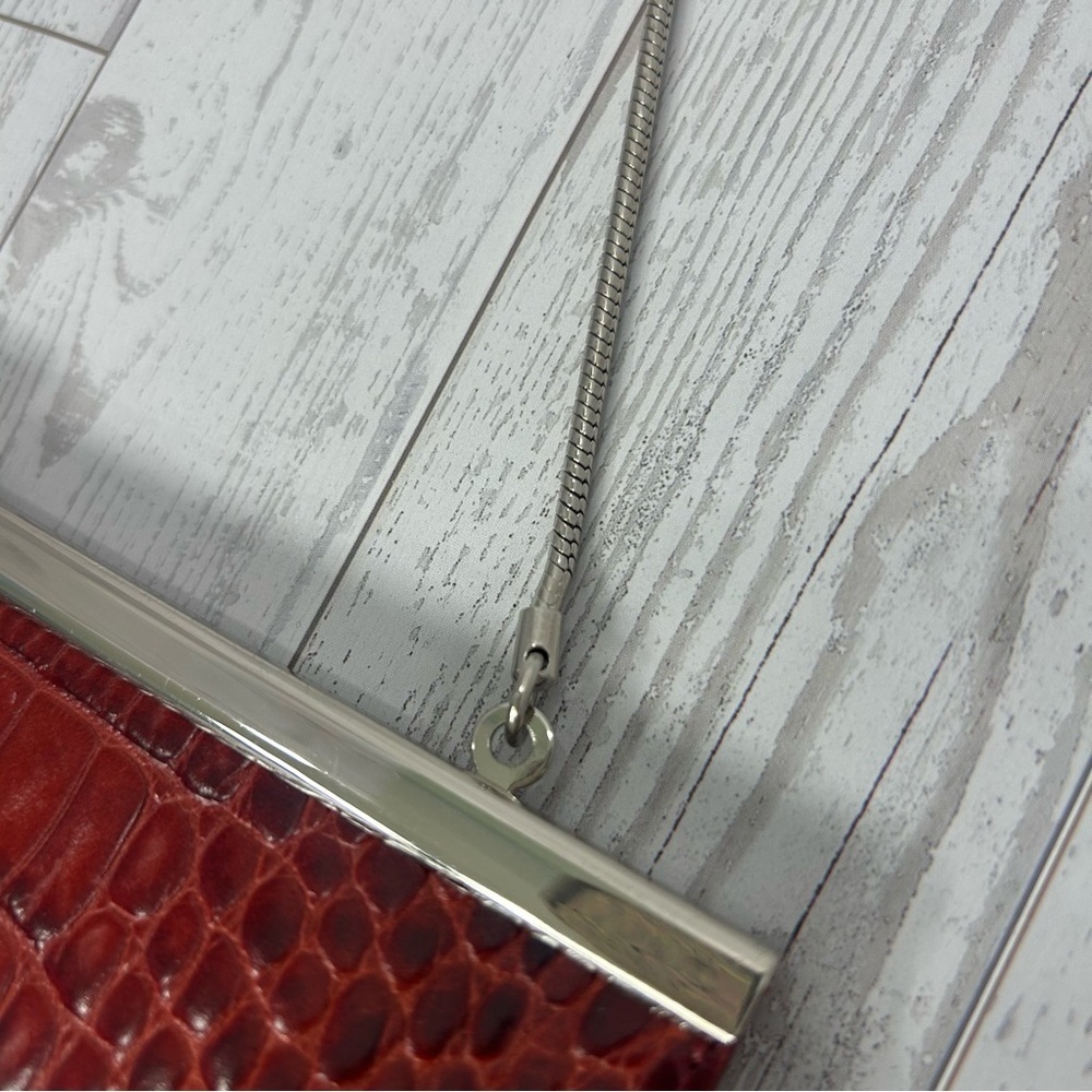 ANN TAYLOR Vintage Genuine Leather Crocodile Red Clutch - Picture 3 of 15